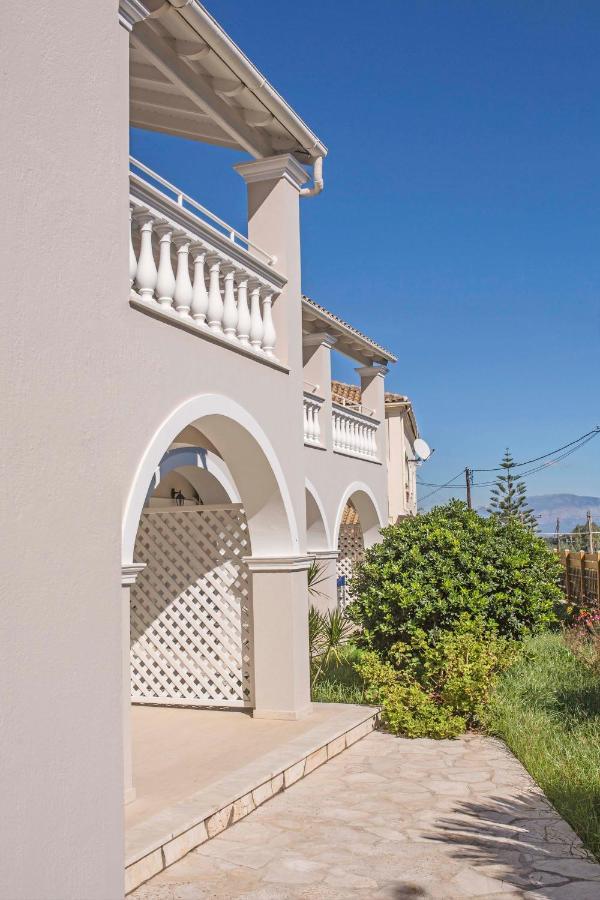 Lea Family Resort Kassiopi Extérieur photo