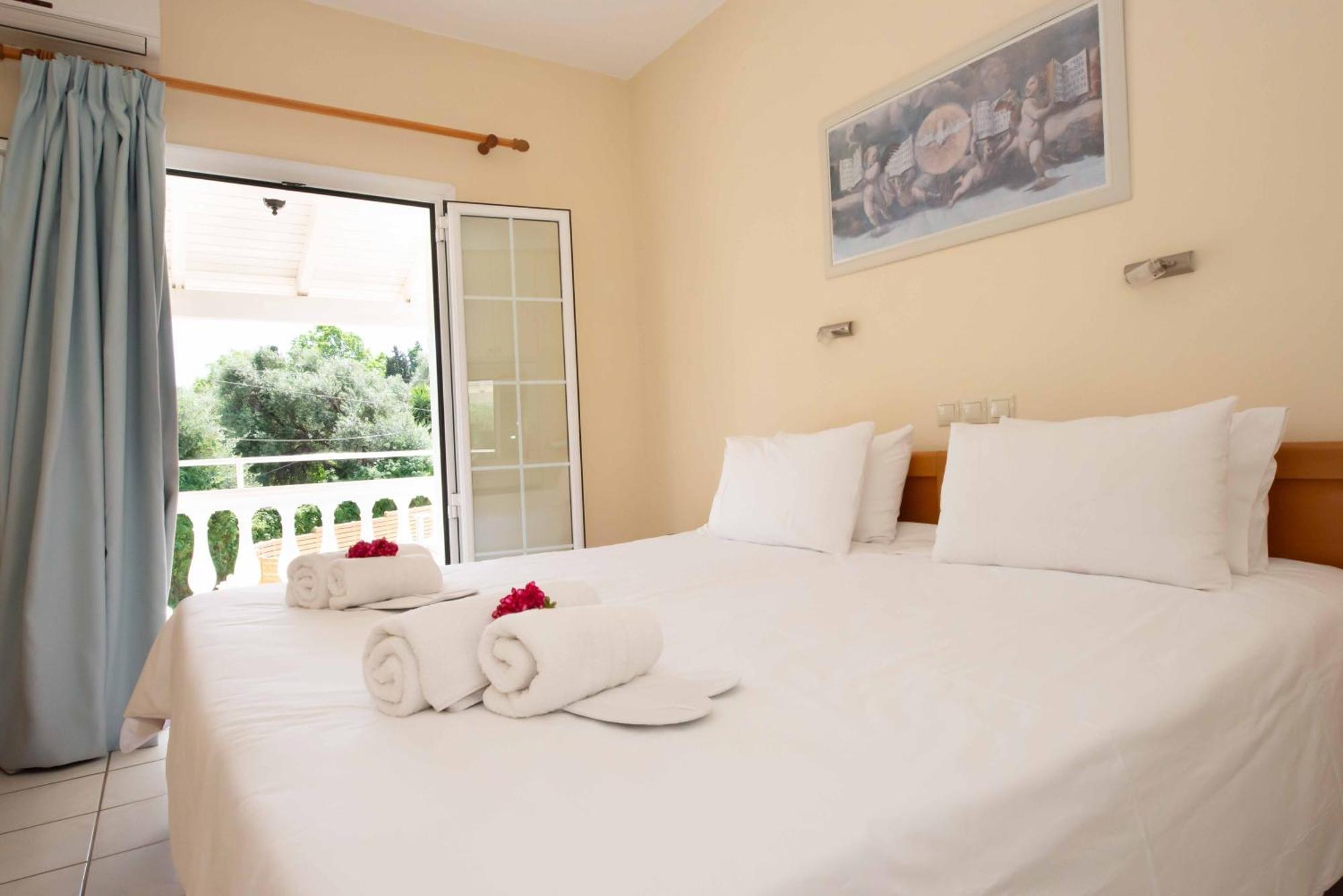 Lea Family Resort Kassiopi Extérieur photo